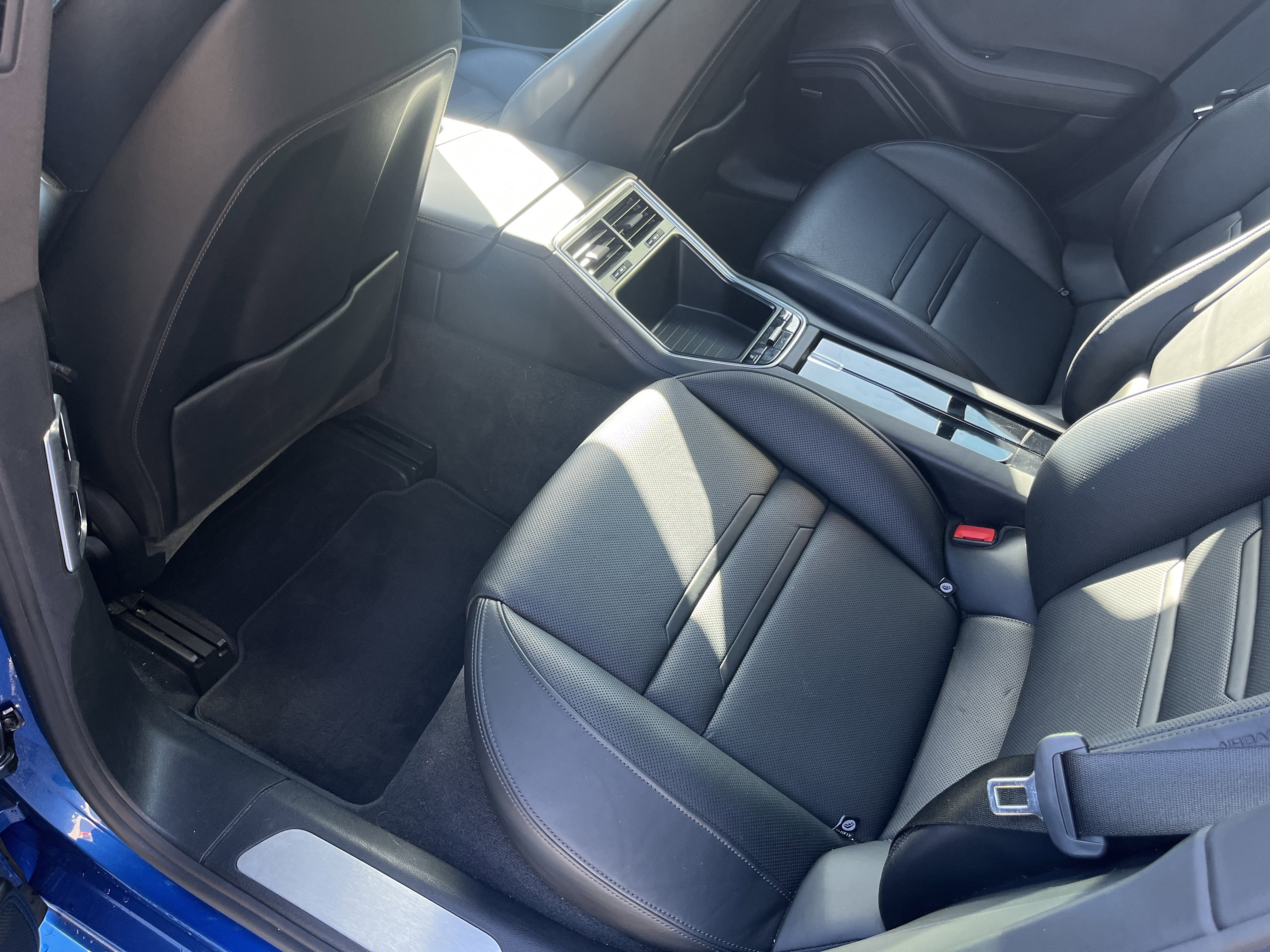 Certified 2018 Porsche Panamera 4S image 16