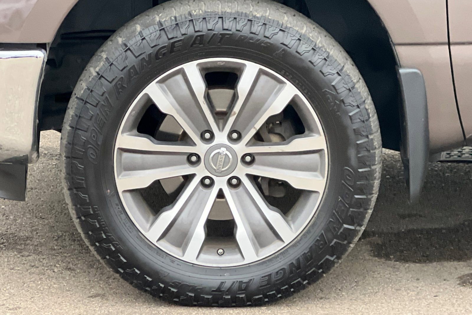 Used 2017 Nissan Titan SL AWD/4WD image 26