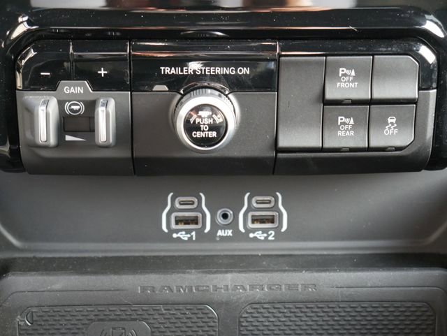 Used 2025 RAM 1500 Big Horn AWD/4WD image 17