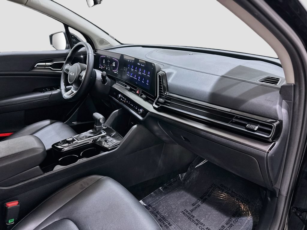 Used 2025 Kia Sportage EX FWD image 29