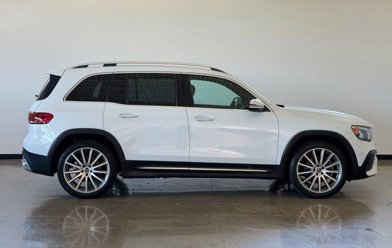 Used 2020 Mercedes-Benz GLB 250 w/ AMG Line image 8