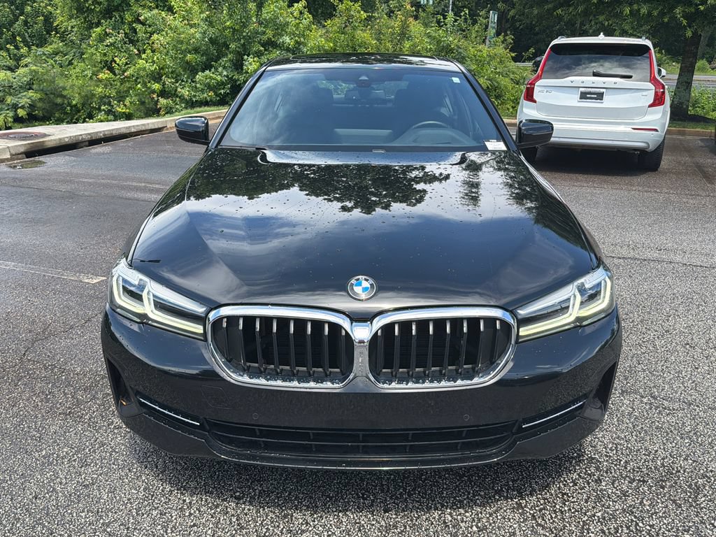 Used 2022 BMW 530i w/ Executive Package RWD image 2