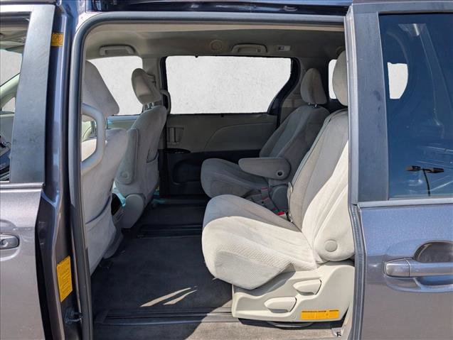 Used 2012 Toyota Sienna LE FWD image 17