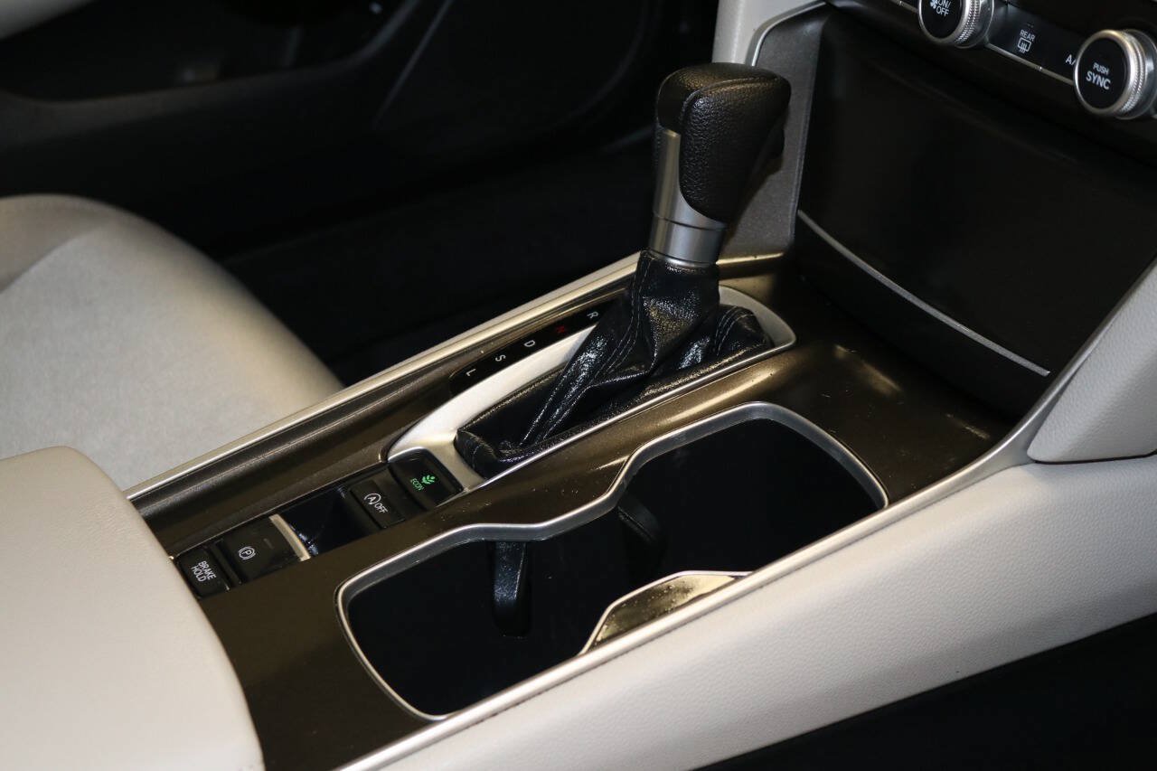 Used 2022 Honda Accord LX image 44