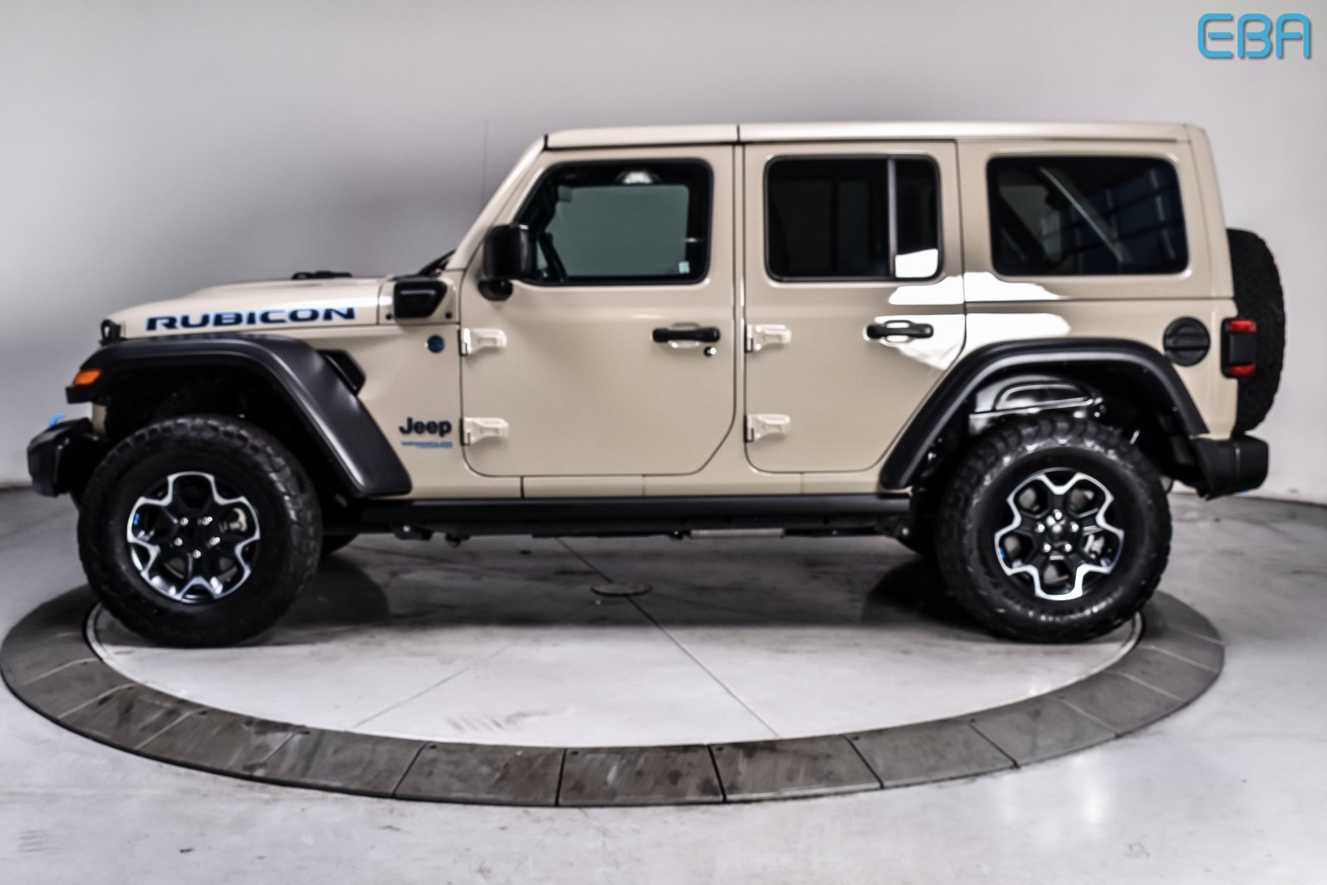 Used 2022 Jeep Wrangler Unlimited Rubicon 4xe w/ Cold Weather Group image 3
