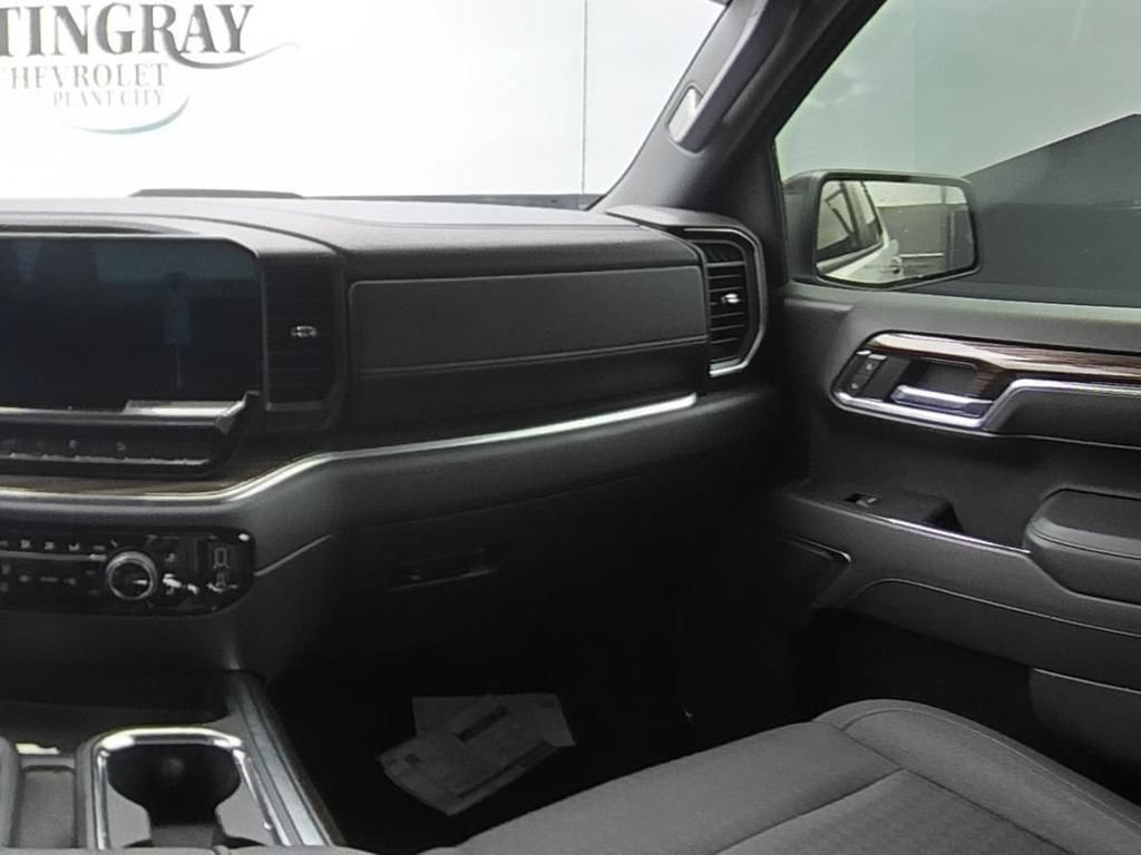 Used 2022 Chevrolet Silverado 1500 LT Trail Boss w/ LPO, Dark Essentials Package AWD/4WD image 15
