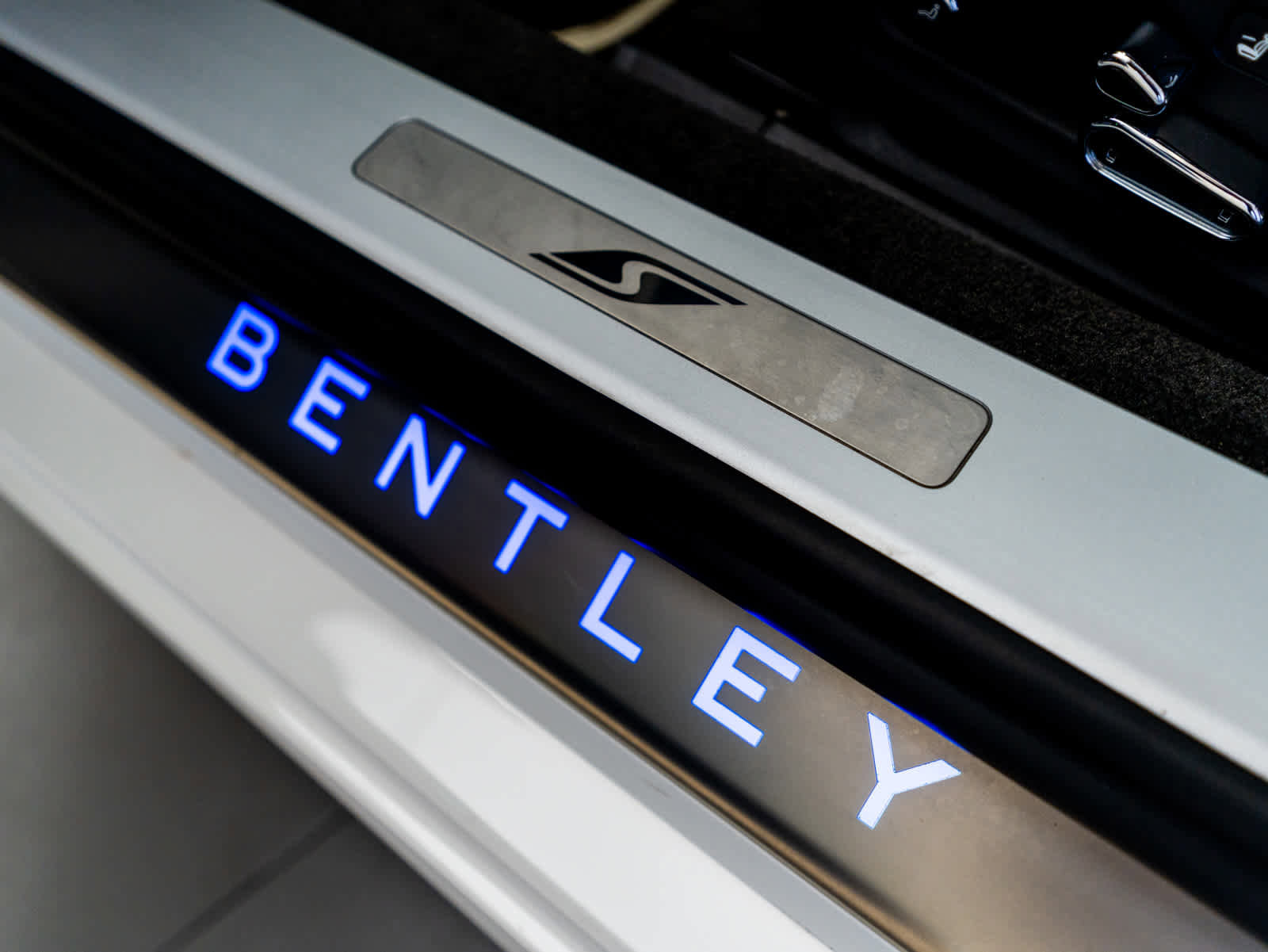 Used 2023 Bentley Continental GT S image 19