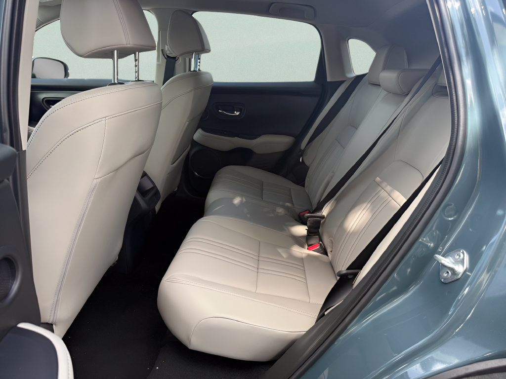 New 2027 Honda HR-V EX-L image 11