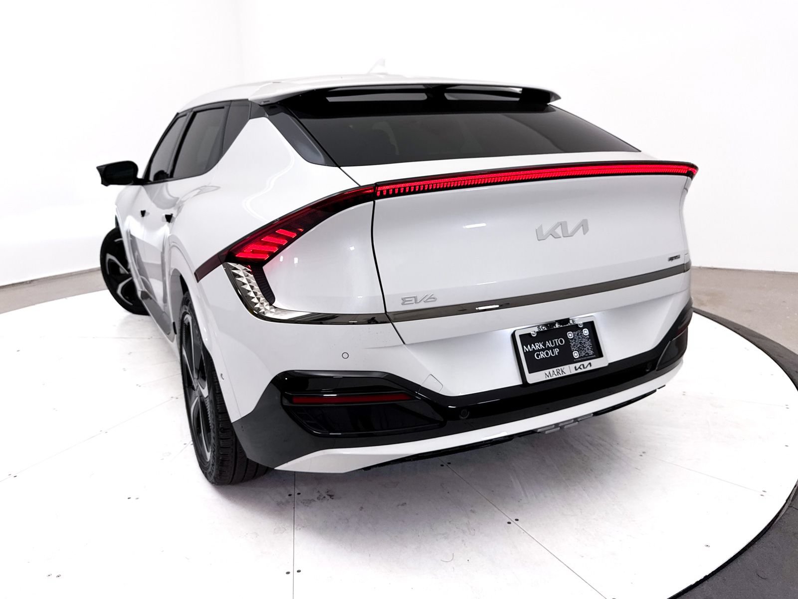 Used 2023 Kia EV6 GT-Line AWD/4WD image 9
