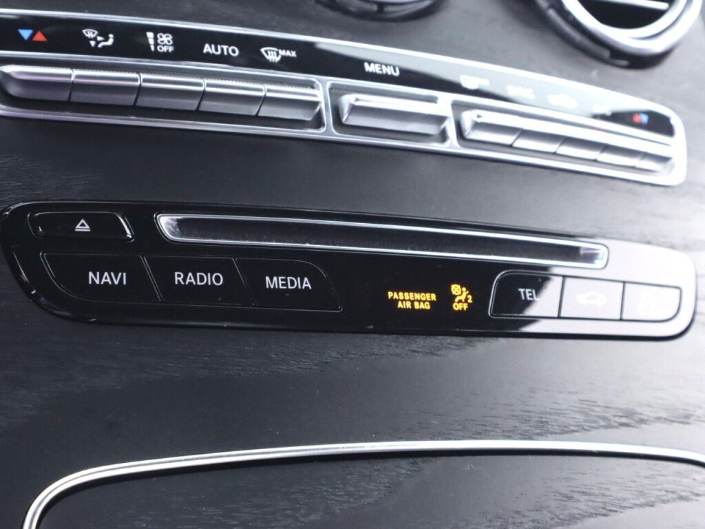 Used 2018 Mercedes-Benz GLC 300 4MATIC image 21