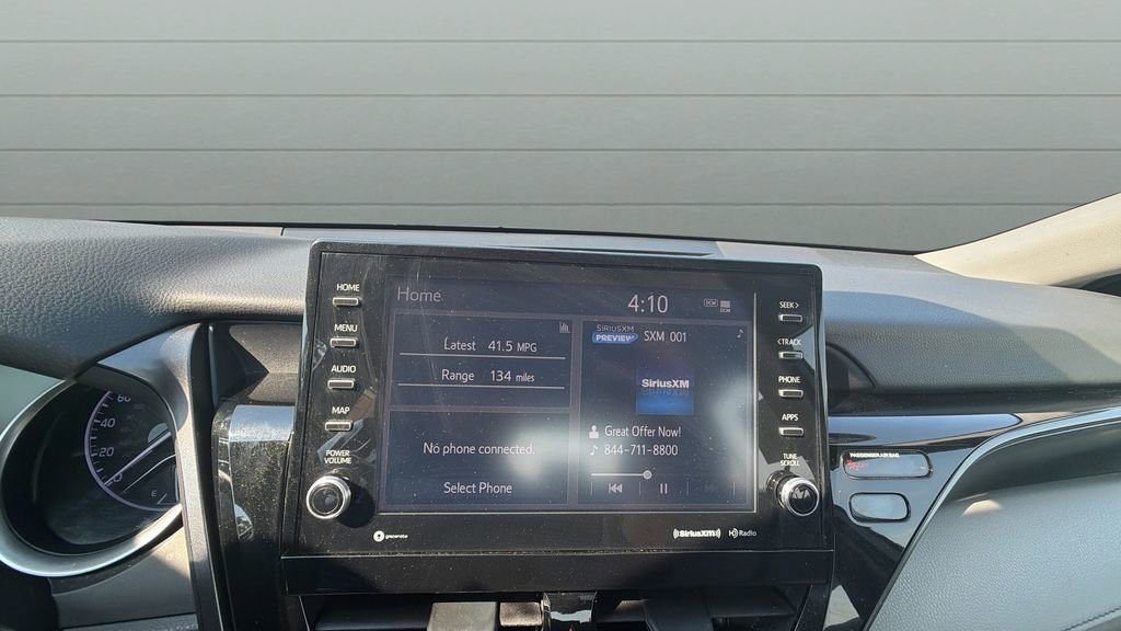 Used 2021 Toyota Camry XLE FWD image 14