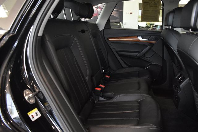 Used 2023 Audi Q5 2.0T Premium image 29