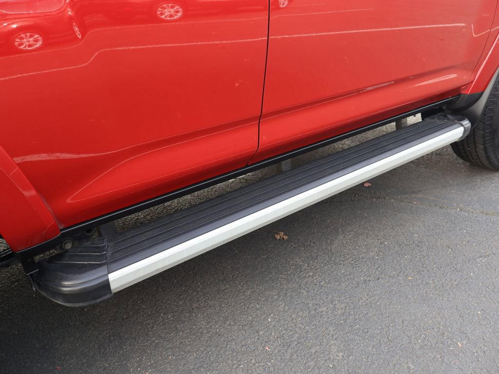 Used 2022 Toyota 4Runner SR5 Premium image 10