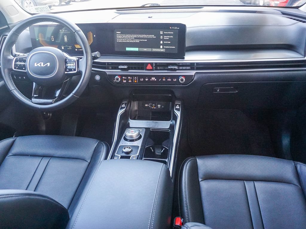 Certified 2025 Kia Sorento EX FWD image 15