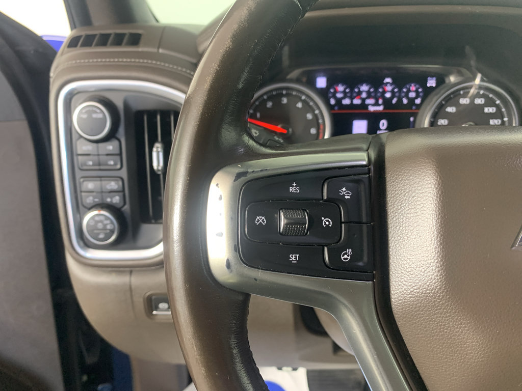 Used 2020 Chevrolet Silverado 1500 LTZ w/ LTZ Premium Package AWD/4WD image 17
