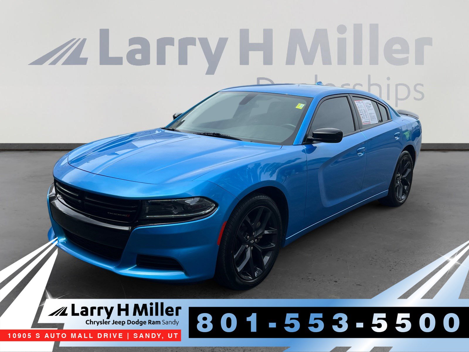 Used 2023 Dodge Charger SXT w/ Blacktop Package image 1