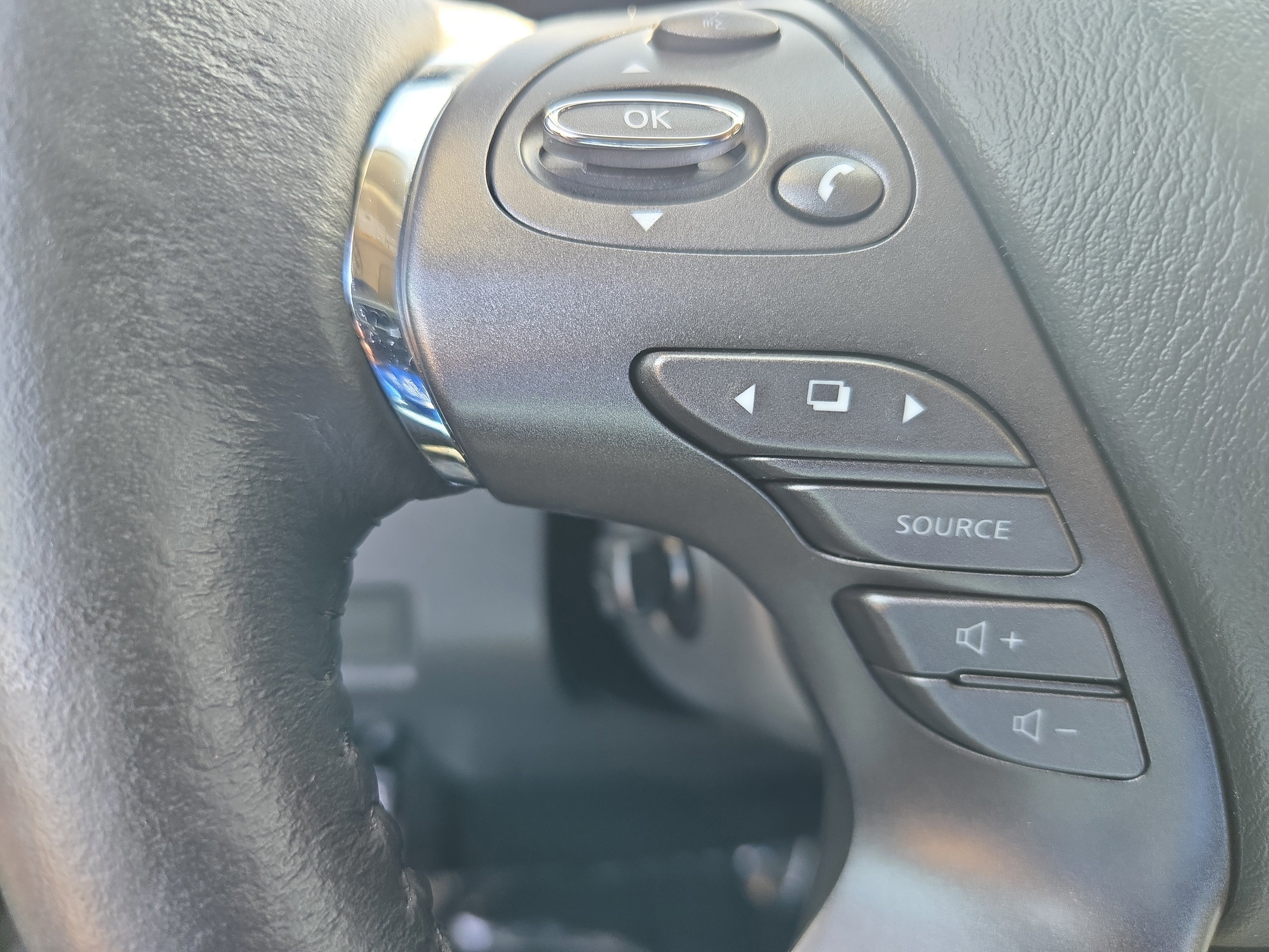 Used 2024 Nissan Murano Platinum w/ Cargo Package image 20