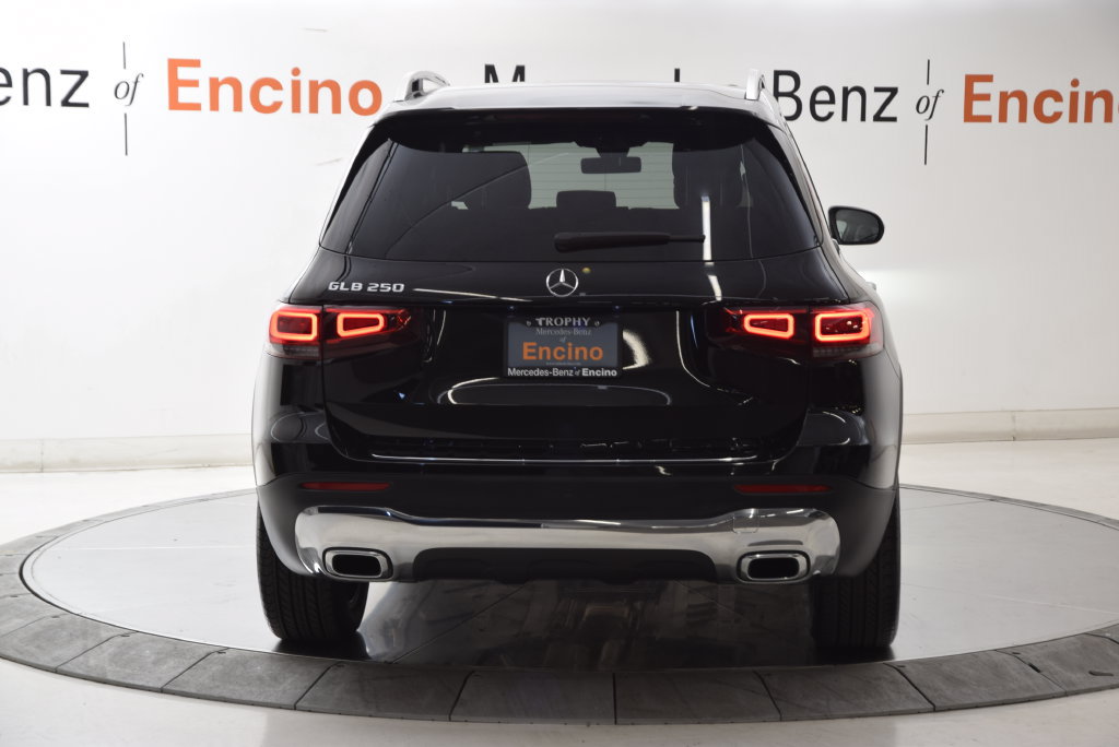 Used 2023 Mercedes-Benz GLB 250 image 5