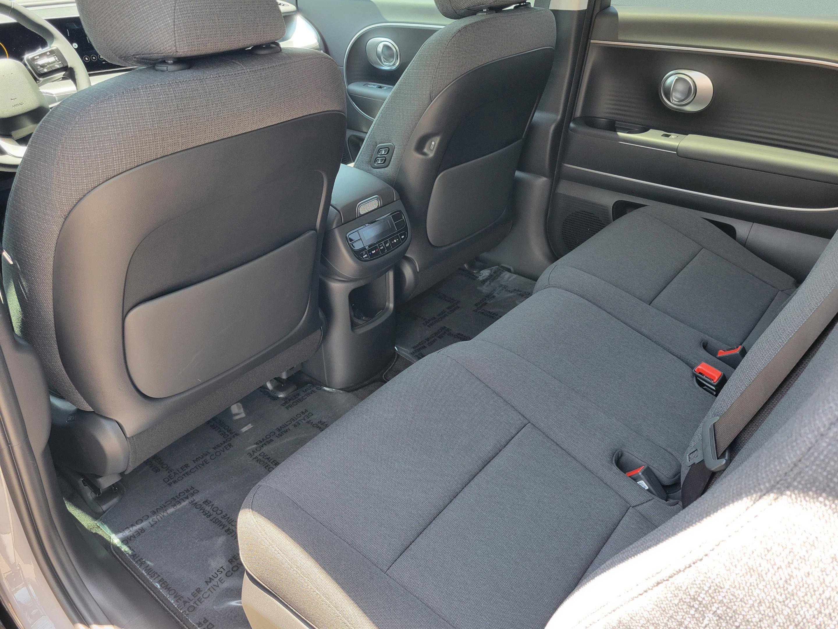 New 2026 Hyundai Ioniq 9 SE image 8