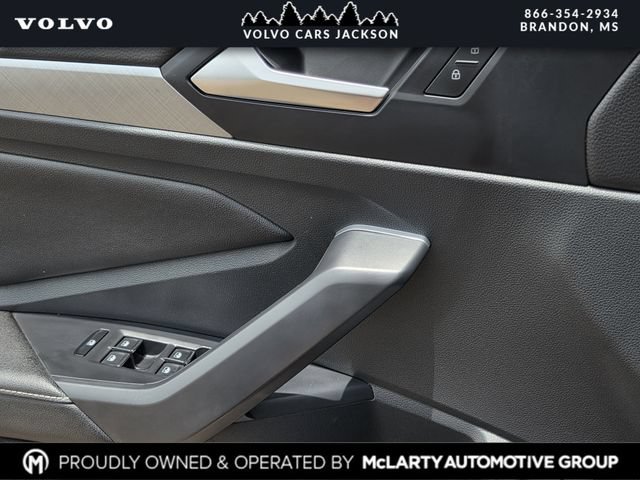 Used 2024 Volkswagen Jetta SE FWD image 16