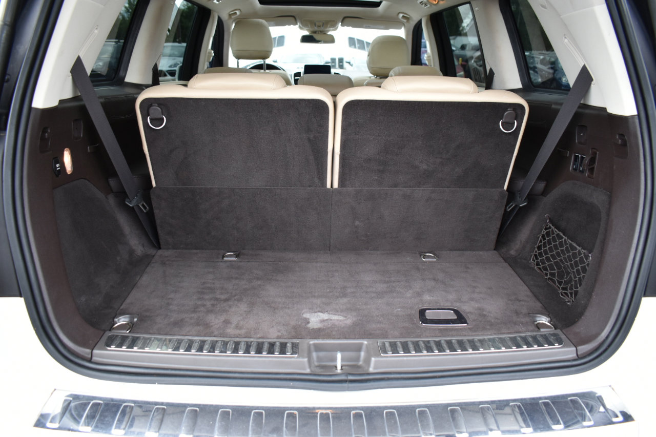 Used 2018 Mercedes-Benz GLS 450 4MATIC w/ Premium Package image 55