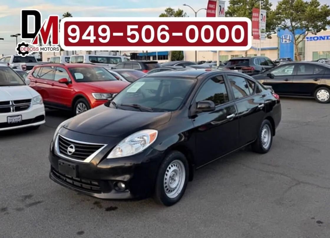 Used 2013 Nissan Versa SV w/ Convenience Pkg