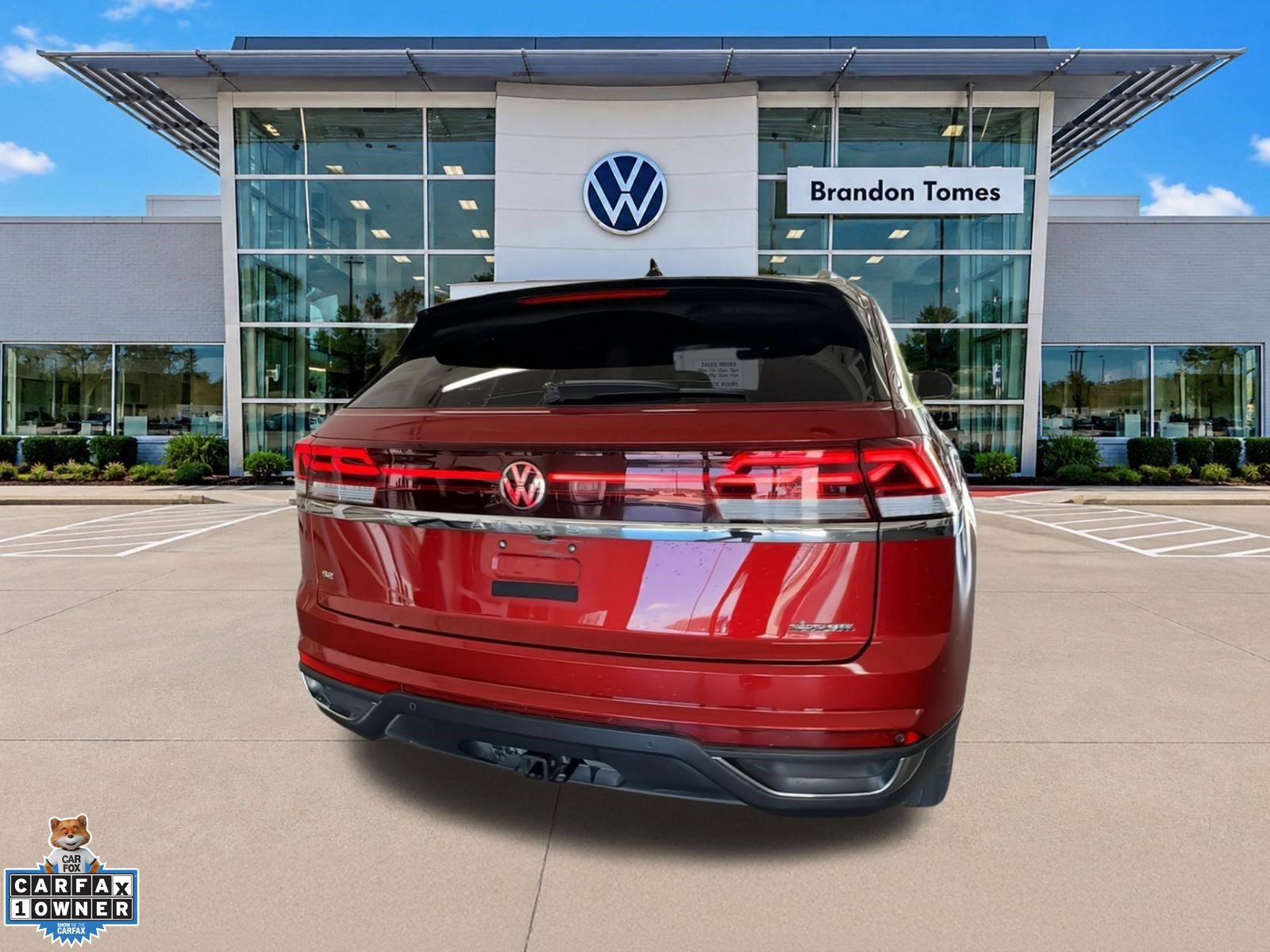 Used 2024 Volkswagen Atlas Cross Sport SE FWD image 9