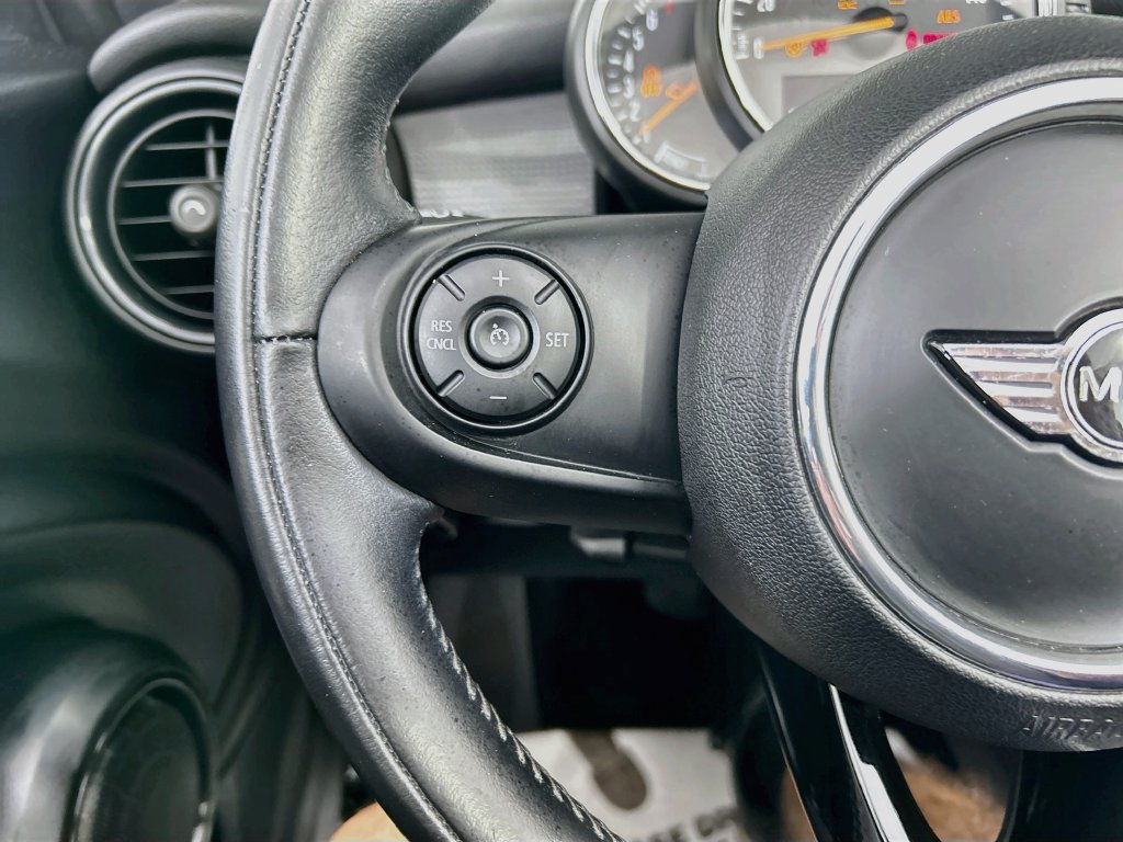 Used 2016 MINI Cooper Convertible FWD image 11