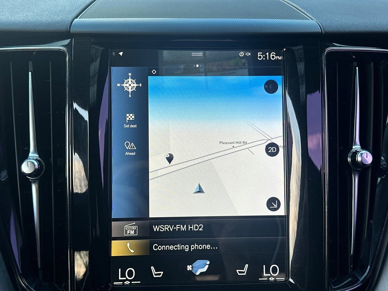 Used 2018 Volvo XC60 T5 Momentum w/ Convenience Package image 28