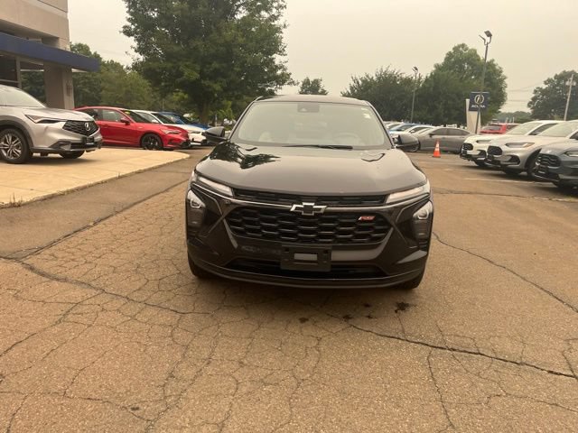 Used 2024 Chevrolet Trax RS w/ Driver Confidence Package FWD image 27
