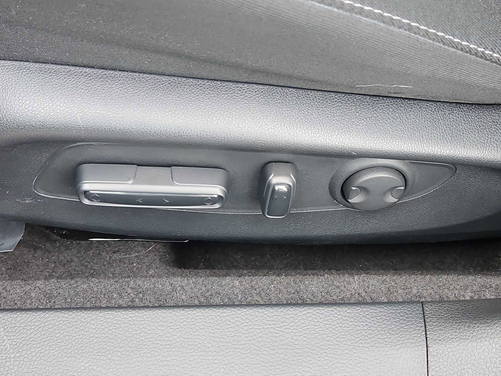 Used 2023 Honda Accord EX image 13