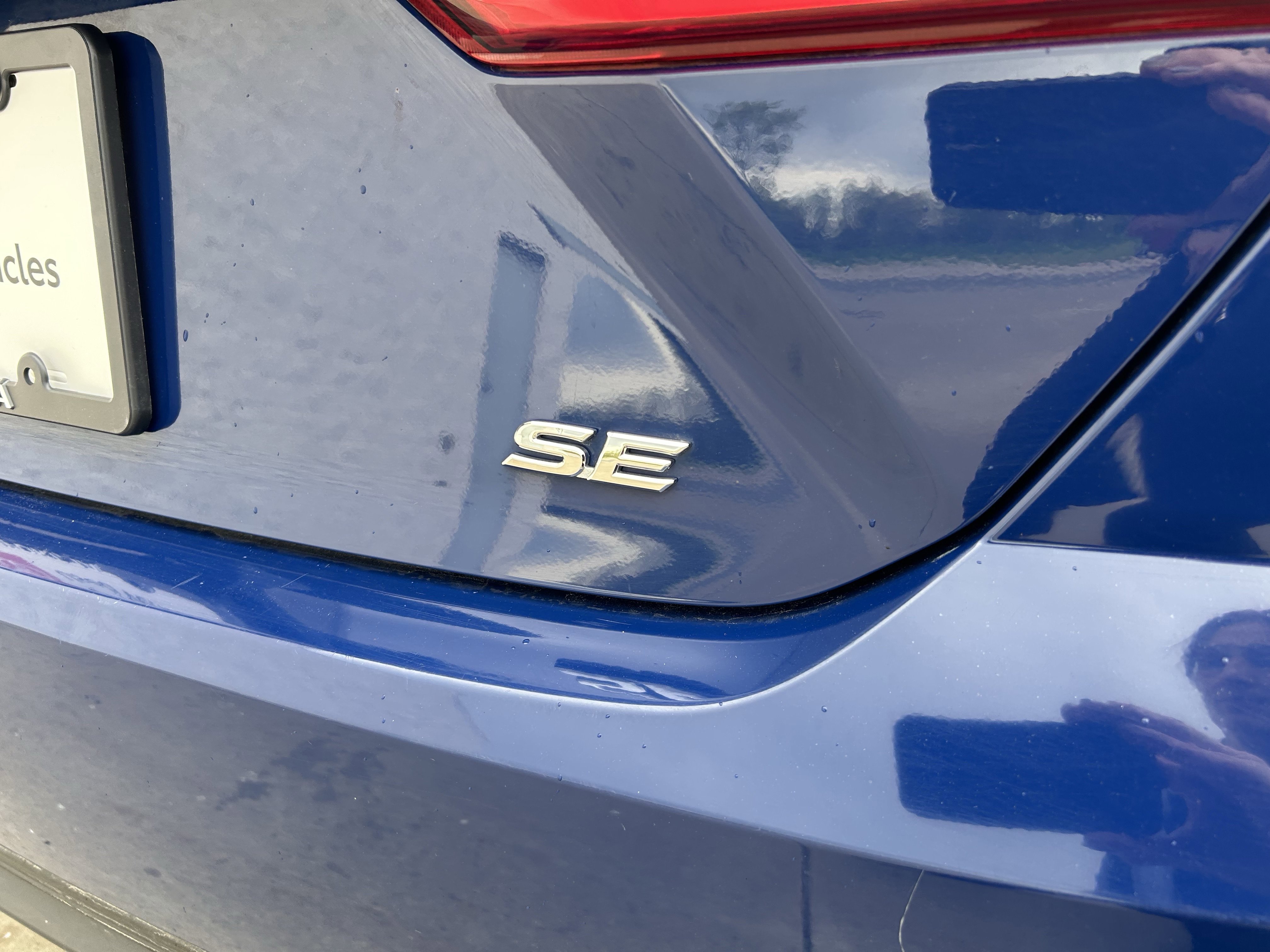 Used 2025 Toyota Camry SE FWD image 12