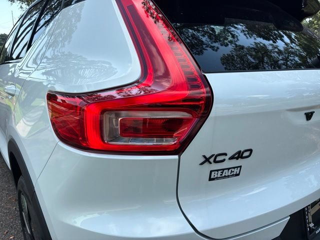 New 2026 Volvo XC40 B5 Ultra AWD/4WD image 14
