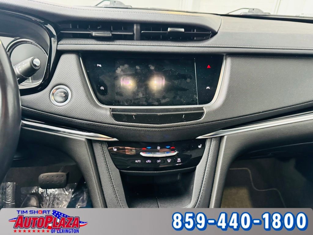 Used 2023 Cadillac XT6 Luxury image 11