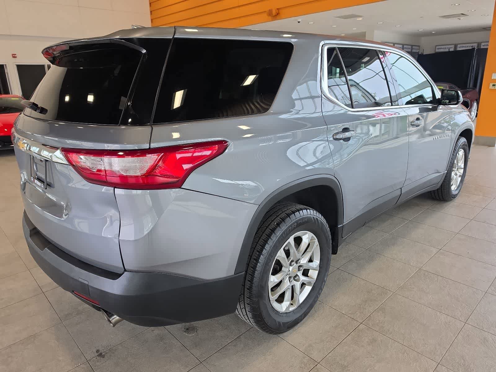 Used 2018 Chevrolet Traverse LS FWD image 7