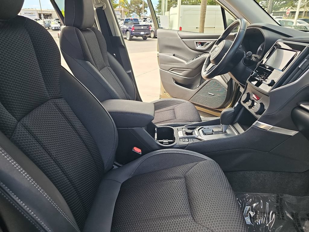 Used 2024 Subaru Forester Premium AWD/4WD image 10