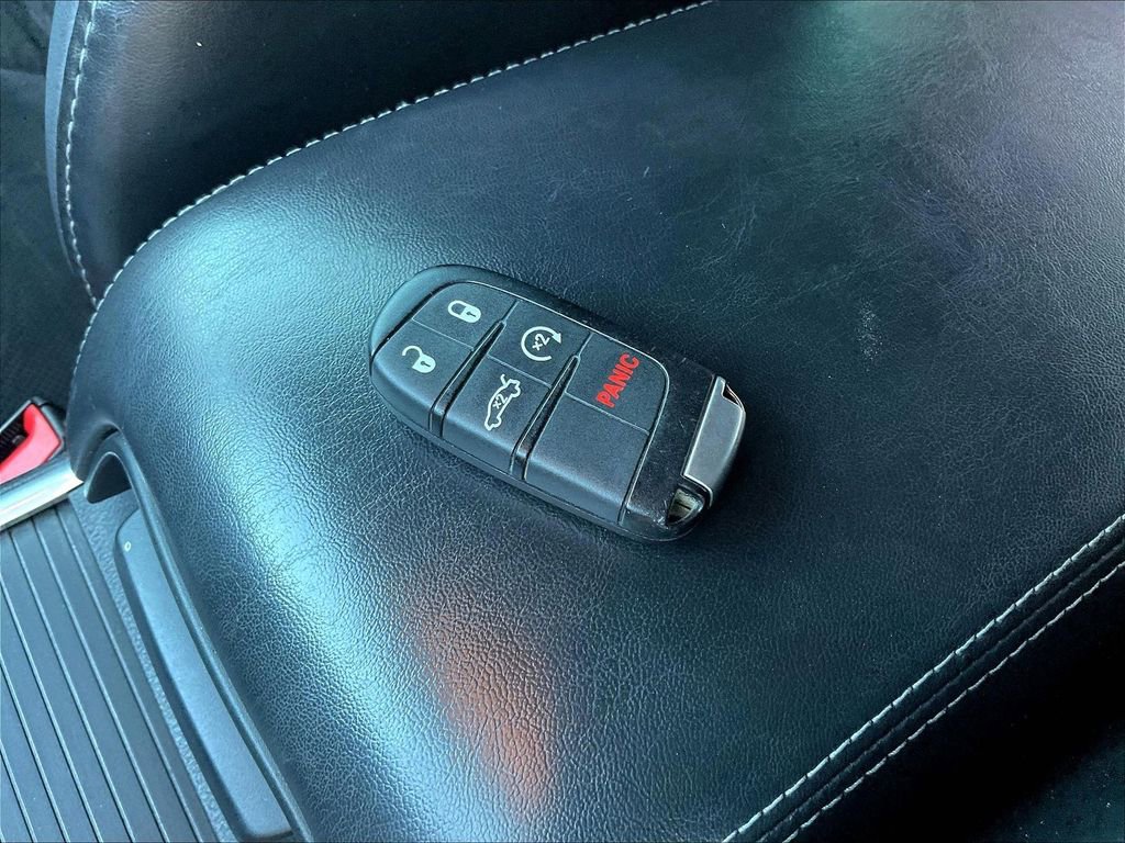 Used 2016 Dodge Charger R/T Scat Pack w/ Beats Audio Group RWD image 35