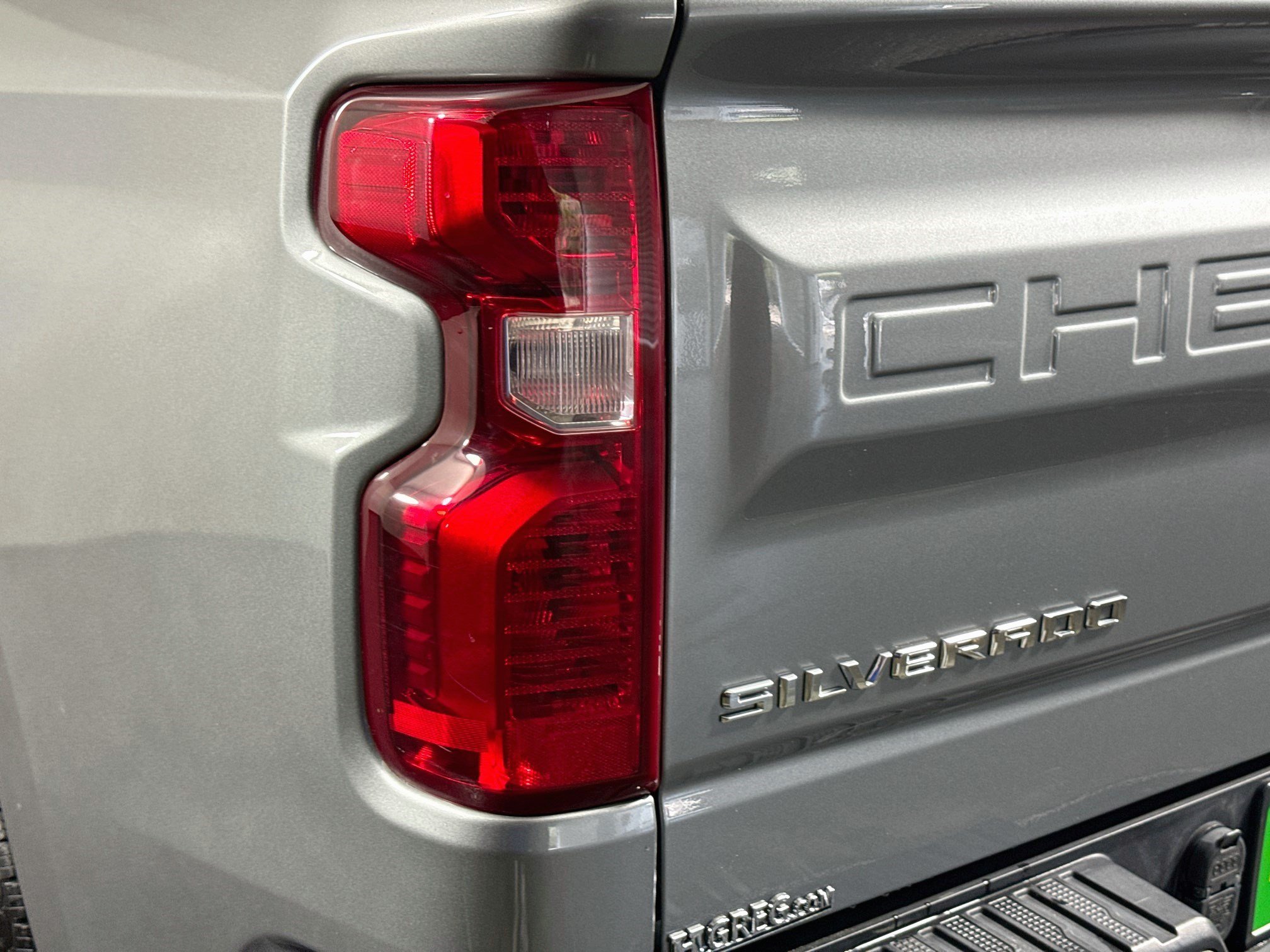 Used 2024 Chevrolet Silverado 1500 LT RWD image 35