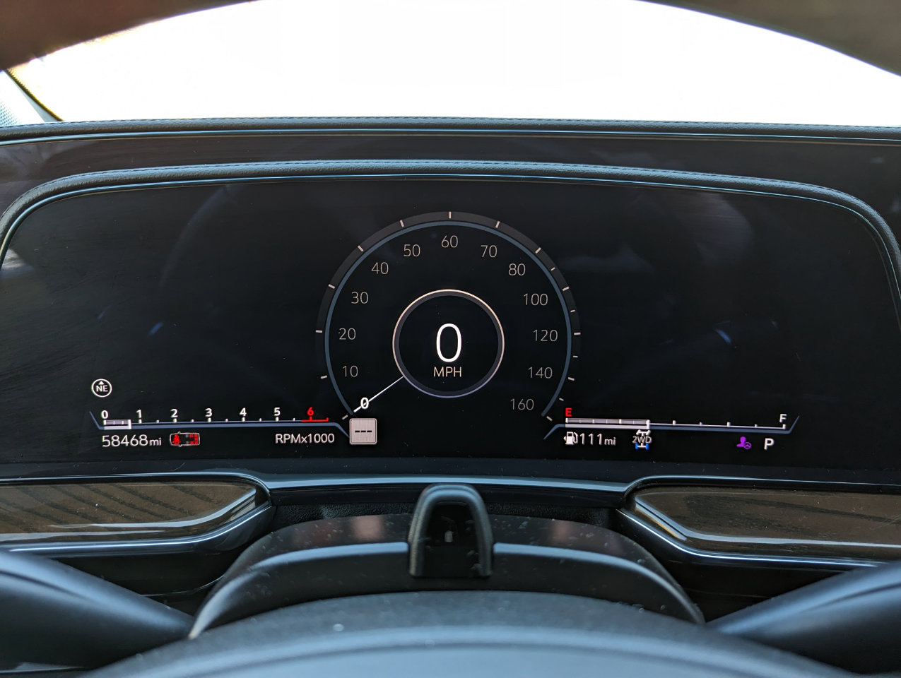 Used 2023 Cadillac Escalade Sport Platinum w/ LPO, ONYX Package image 4