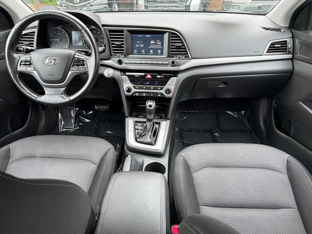 Used 2017 Hyundai Elantra Value Edition FWD image 14