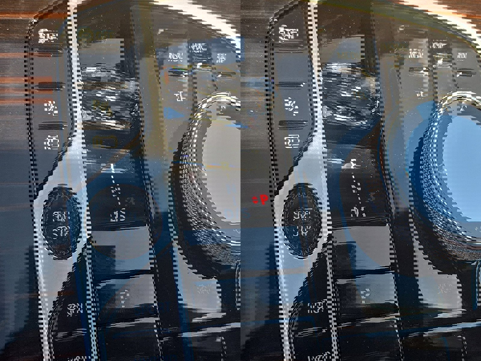 Used 2026 BMW X5 xDrive50e w/ Executive Package image 7