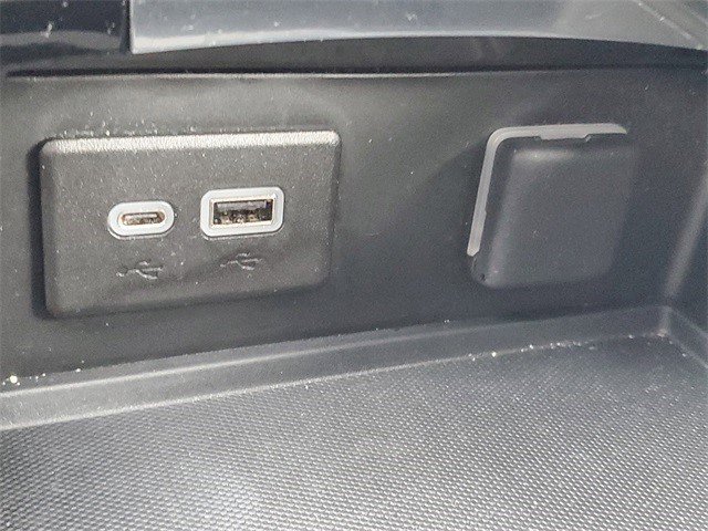 Certified 2023 Buick Envision Essence image 29