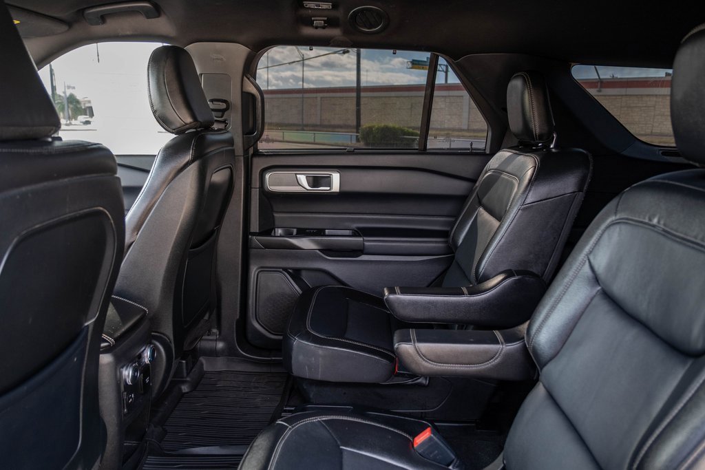 Used 2020 Ford Explorer Limited image 16