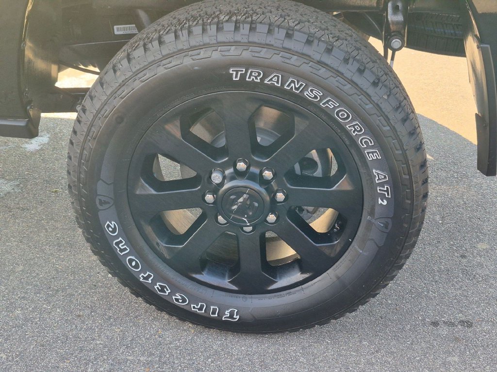 New 2026 RAM 2500 Laramie w/ Night Edition AWD/4WD image 8