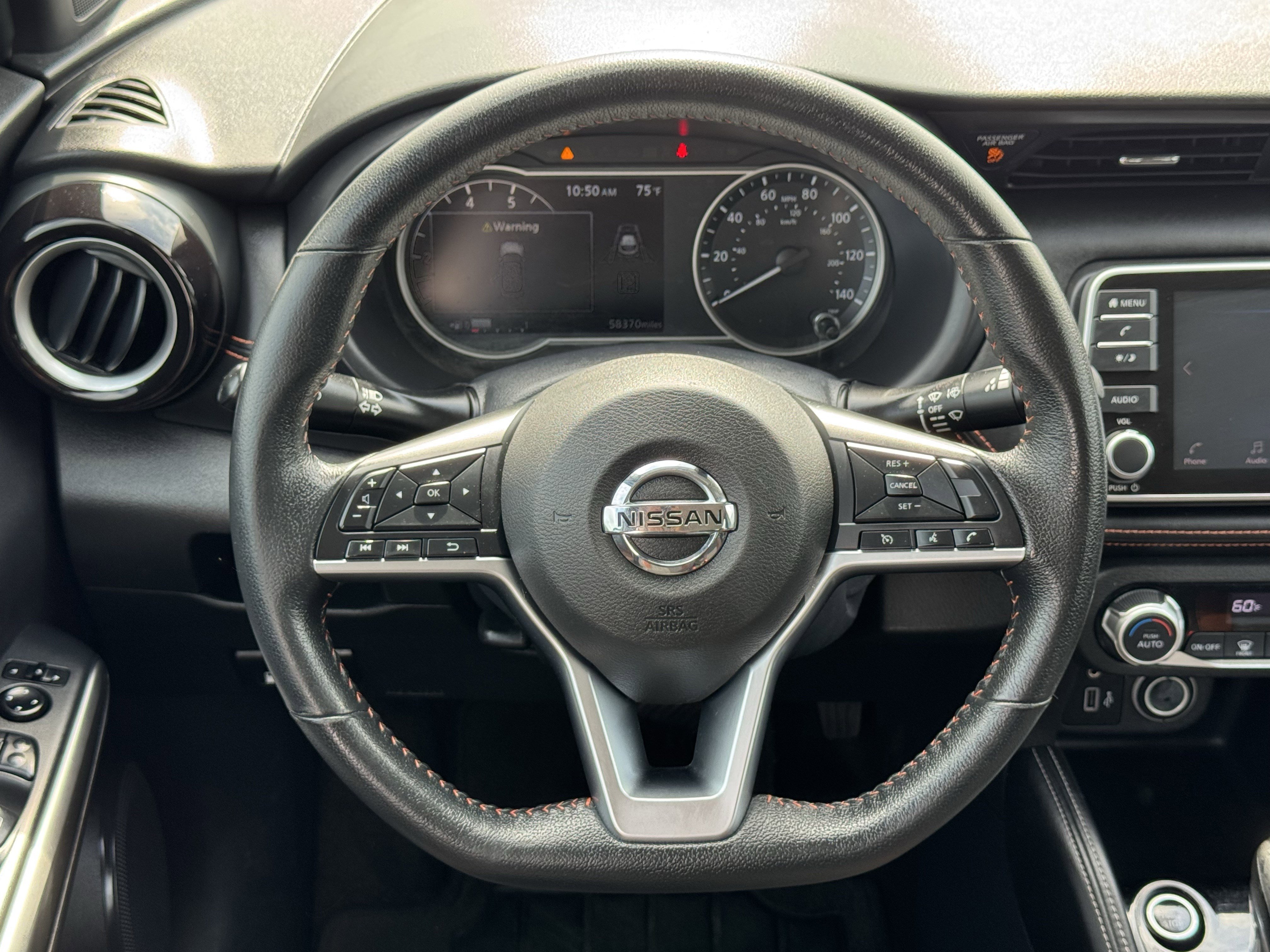 Used 2020 Nissan Kicks SR image 15