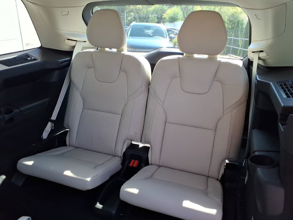 Certified 2024 Volvo XC90 T8 Ultimate w/ Protection Package Premier AWD/4WD image 25