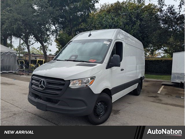 Used 2025 Mercedes-Benz Sprinter 2500 image 1