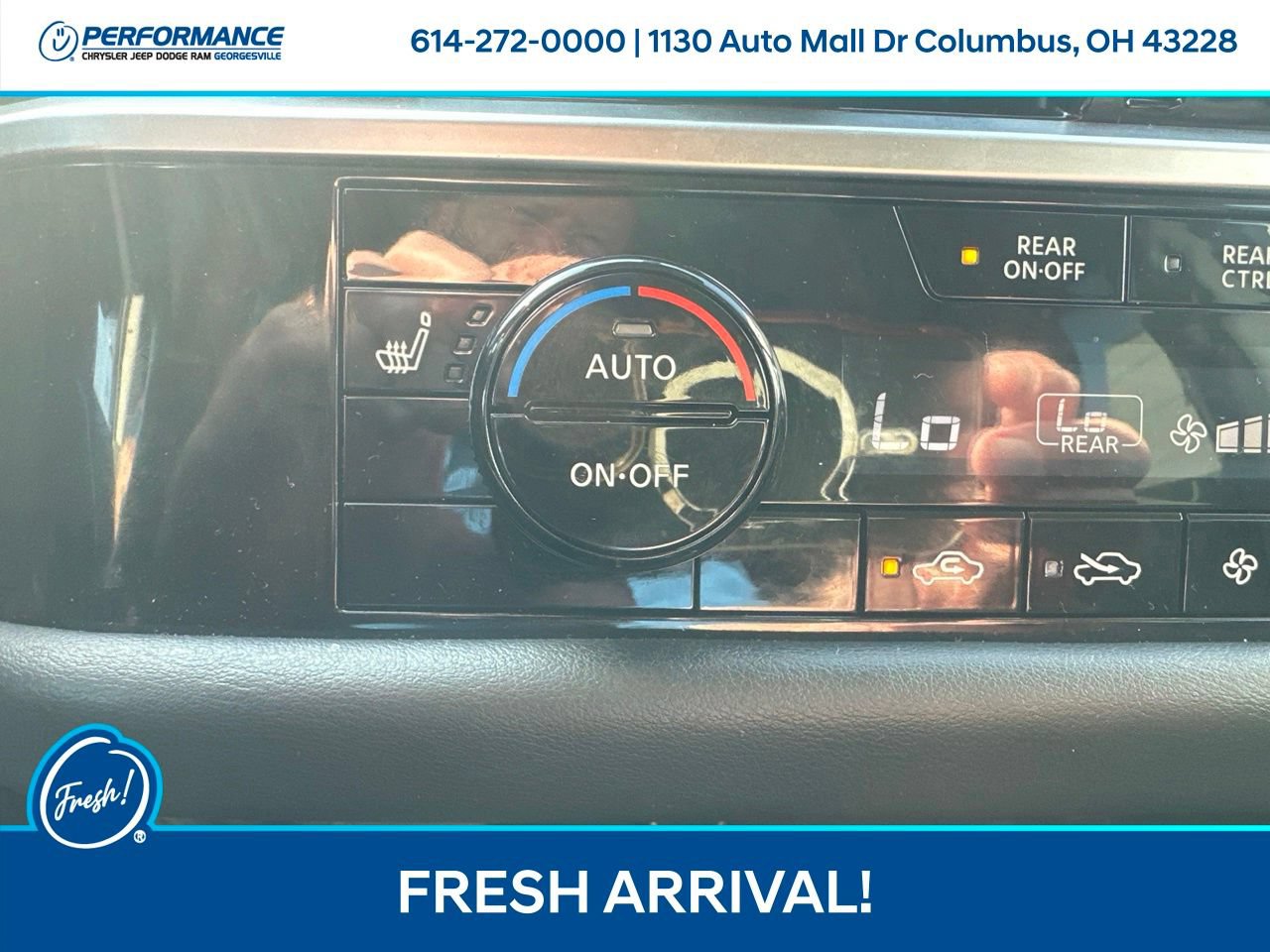 Used 2023 Nissan Pathfinder SV AWD/4WD image 26