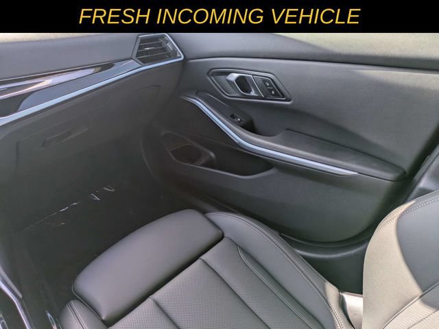 Used 2024 BMW 330i Sedan w/ Convenience Package RWD image 15