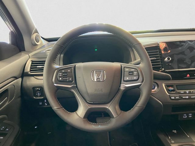 Certified 2025 Honda Ridgeline Sport image 12